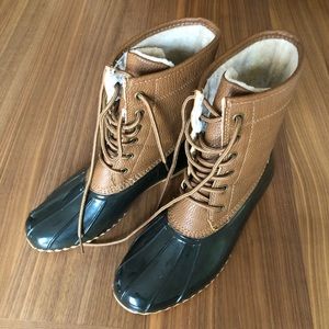 JBU Maplewood Water-Resistant Lace-up Boots